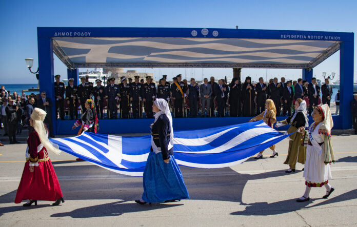 Παρουσία Αρχηγού ΓΕΕΘΑ στους Εορτασμούς της 77ης Επετείου της Ενσωμάτωσης της Δωδεκανήσου